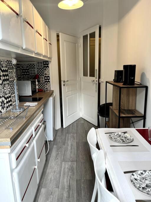 Studio Duquesne 1/2 Pers Nantes Luaran gambar